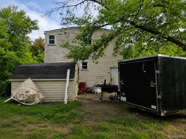 2201 Oklahoma Avenue, Flint, MI 48506