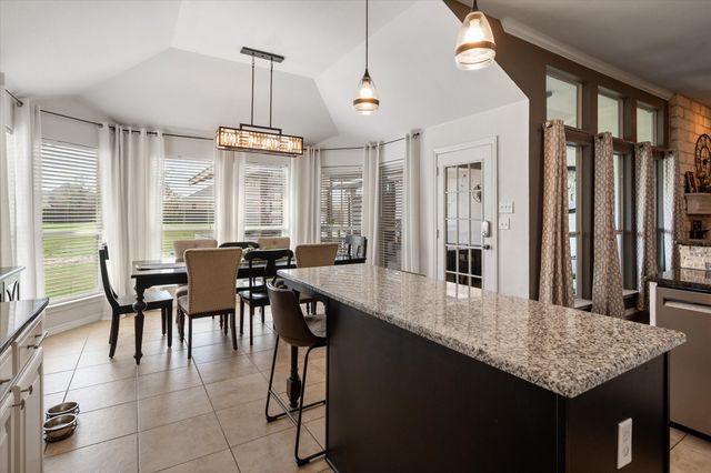 105 Meadow Glen Court, Aledo, TX 76008