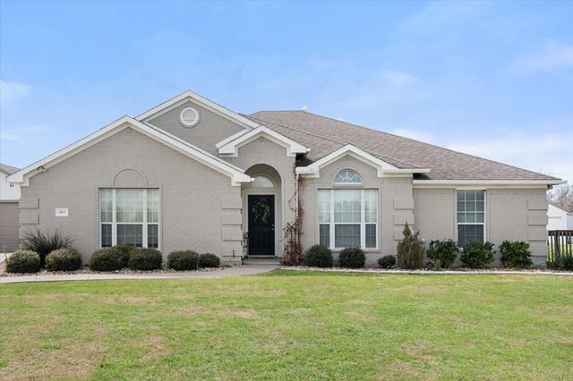 105 Meadow Glen Court, Aledo, TX 76008