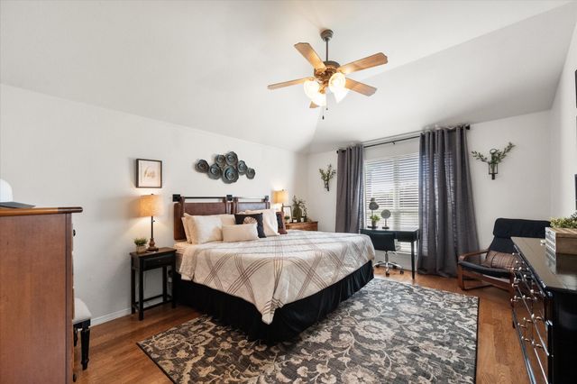 105 Meadow Glen Court, Aledo, TX 76008