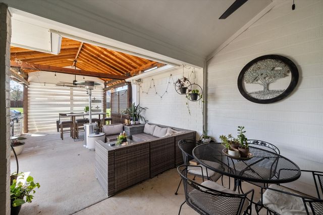 105 Meadow Glen Court, Aledo, TX 76008