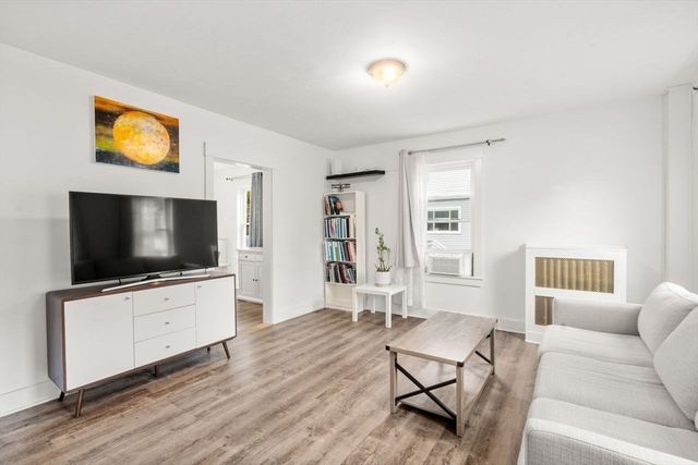 98 Myrtle, Rockland, MA 02370