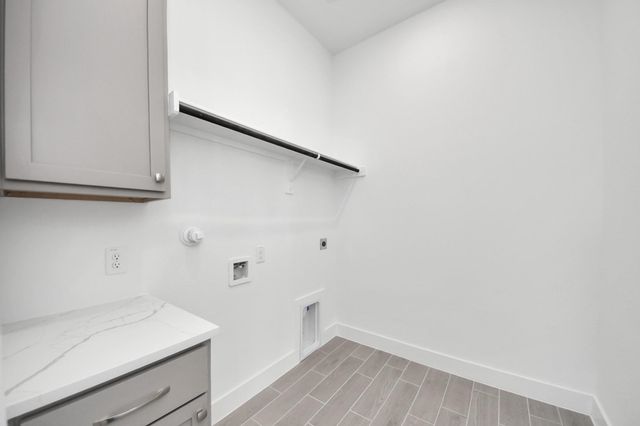 9606 Chateau Hill, Manvel, TX 77578