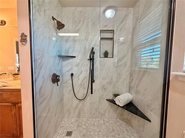 6825 NW 157th Street, Edmond, OK 73013