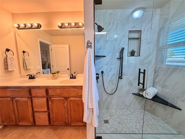 6825 NW 157th Street, Edmond, OK 73013