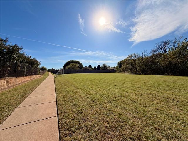 6825 NW 157th Street, Edmond, OK 73013