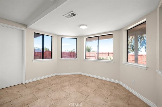 13980 Mission, Hesperia, CA 92344