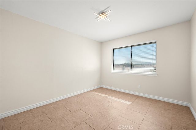 13980 Mission, Hesperia, CA 92344