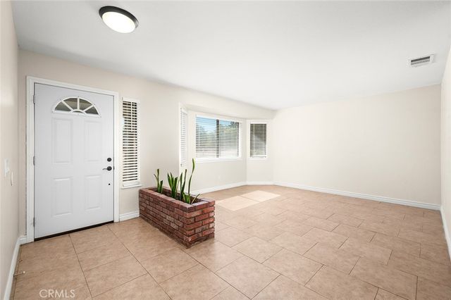 13980 Mission, Hesperia, CA 92344