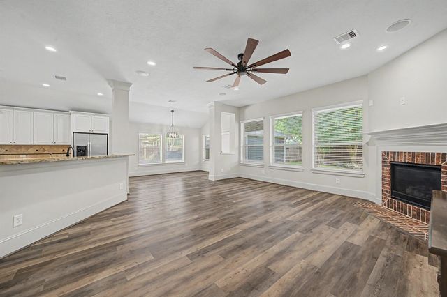 31032 Sunfall Trail Lane, Spring, TX 77386