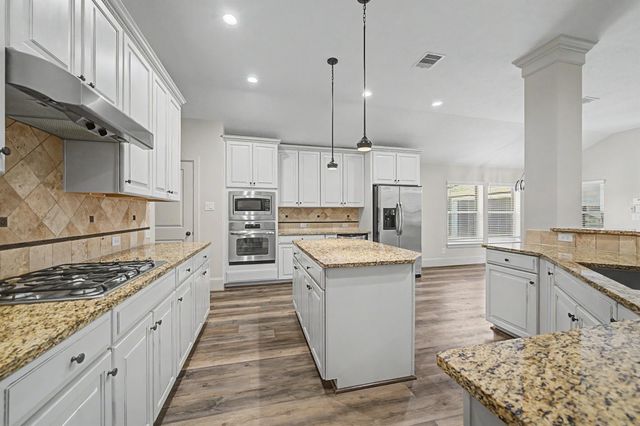31032 Sunfall Trail Lane, Spring, TX 77386
