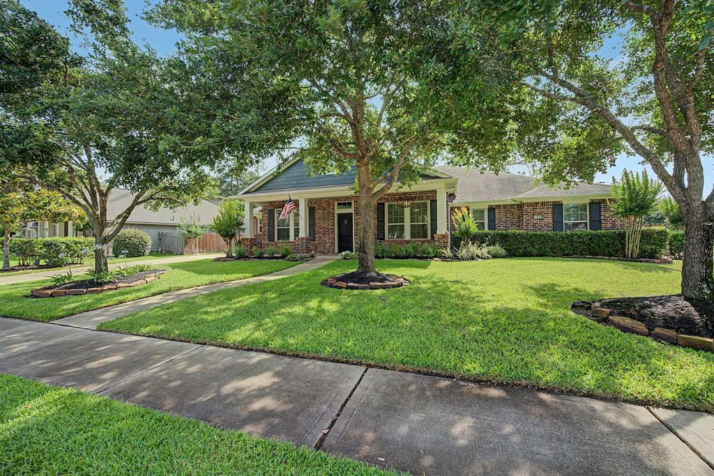 31032 Sunfall Trail Lane, Spring, TX 77386