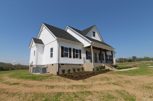 20 Lauderdale Ln, Hartsville, TN 37074