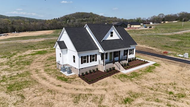 20 Lauderdale Ln, Hartsville, TN 37074
