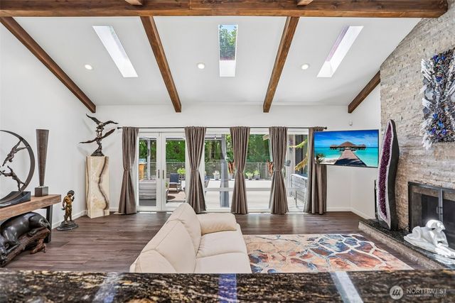 24017 SE 111th Street, Issaquah, WA 98027