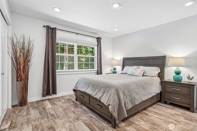 24017 SE 111th Street, Issaquah, WA 98027