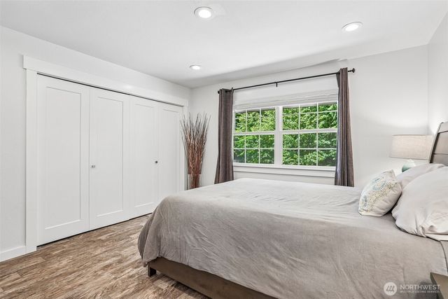 24017 SE 111th Street, Issaquah, WA 98027