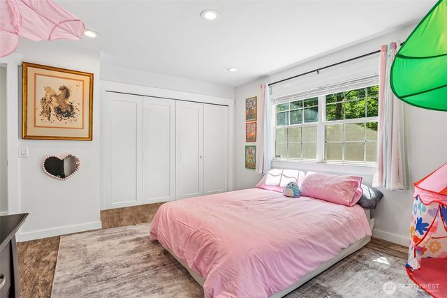 24017 SE 111th Street, Issaquah, WA 98027