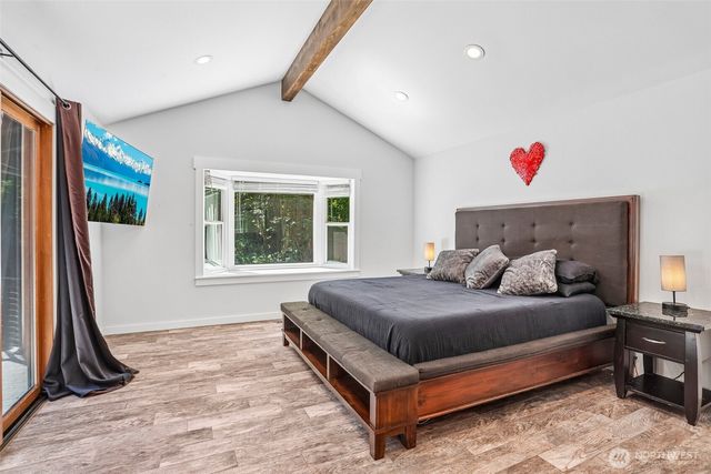 24017 SE 111th Street, Issaquah, WA 98027