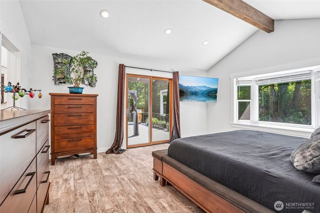 24017 SE 111th Street, Issaquah, WA 98027