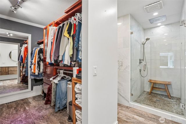 24017 SE 111th Street, Issaquah, WA 98027
