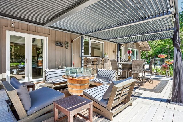 24017 SE 111th Street, Issaquah, WA 98027