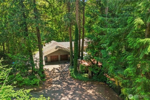 24017 SE 111th Street, Issaquah, WA 98027
