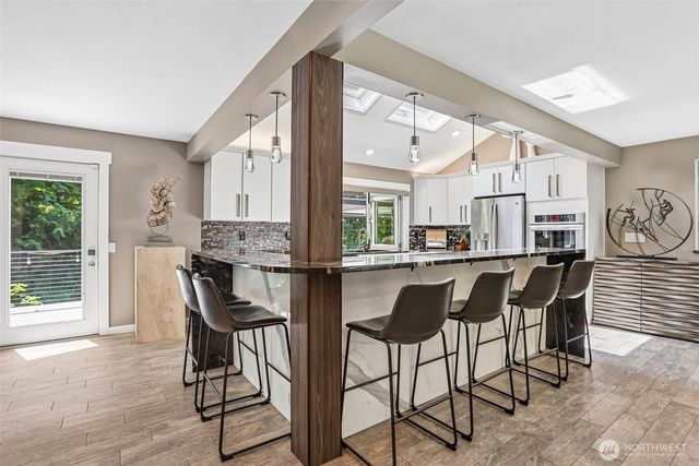 24017 SE 111th Street, Issaquah, WA 98027