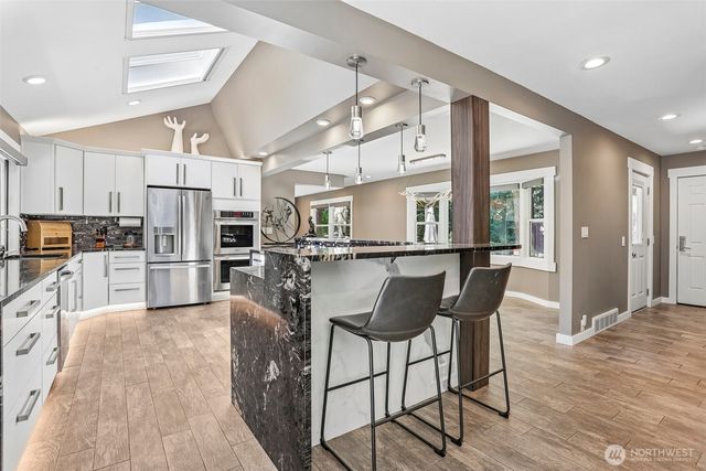 24017 SE 111th Street, Issaquah, WA 98027