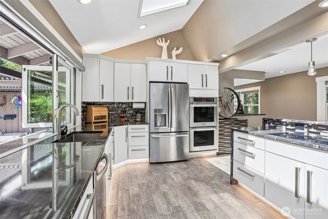 24017 SE 111th Street, Issaquah, WA 98027