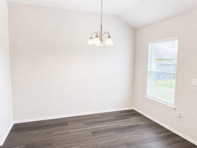 102 Bellewood Manor Drive, Magnolia, TX 77354