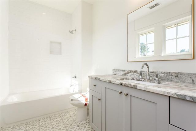 11260 Serenbe Lane, Chattahoochee Hills, GA 30268