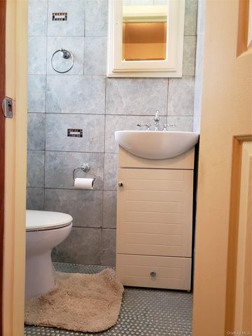 87-37 Union Turnpike, Glendale, NY 11385