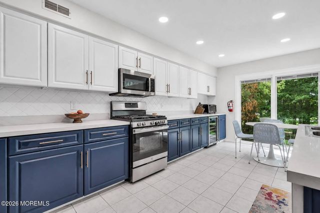 4302 Galloping Hill Lane 4302, Toms River, NJ 08755