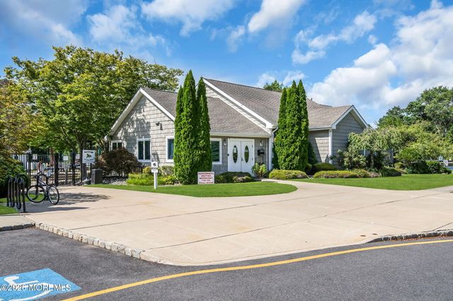4302 Galloping Hill Lane 4302, Toms River, NJ 08755