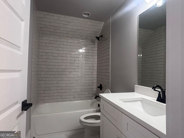 5832 Woodland Park Court, Jefferson, GA 30549