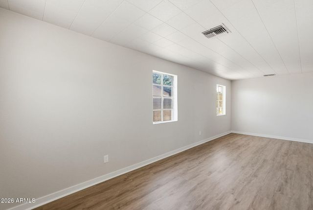 7721 N 63rd Ave Avenue, Glendale, AZ 85301