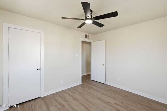 7721 N 63rd Ave Avenue, Glendale, AZ 85301