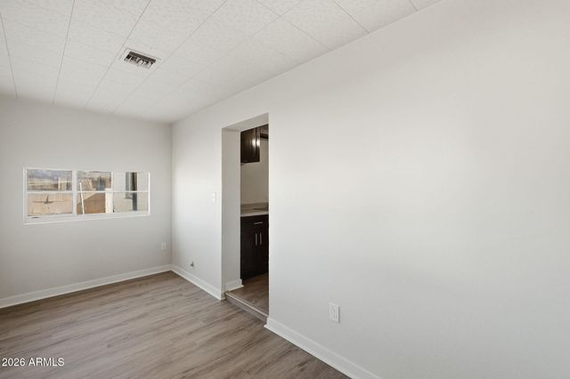 7721 N 63rd Ave Avenue, Glendale, AZ 85301