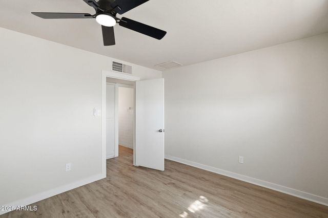 7721 N 63rd Ave Avenue, Glendale, AZ 85301