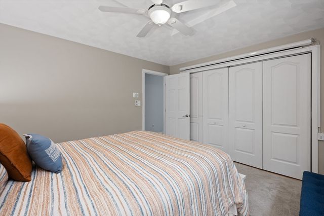 105 Grove Ave, Wilmington, MA 01887
