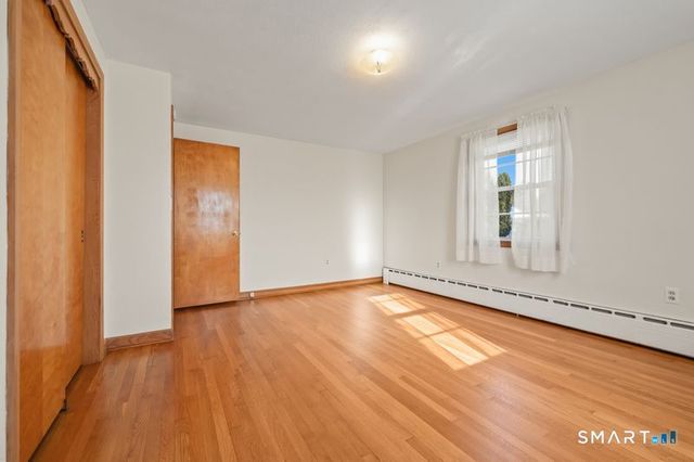 43 Robin Road, Farmington, CT 06032