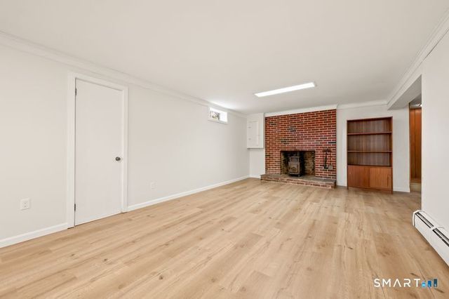 43 Robin Road, Farmington, CT 06032