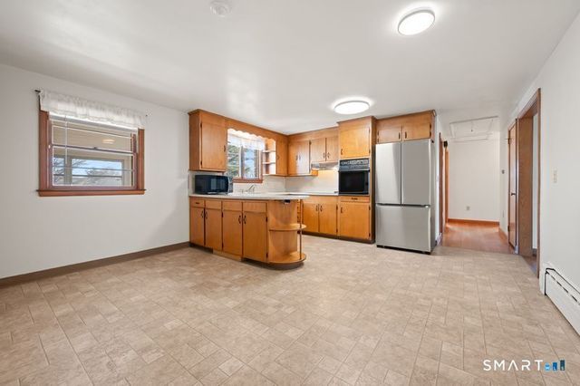 43 Robin Road, Farmington, CT 06032