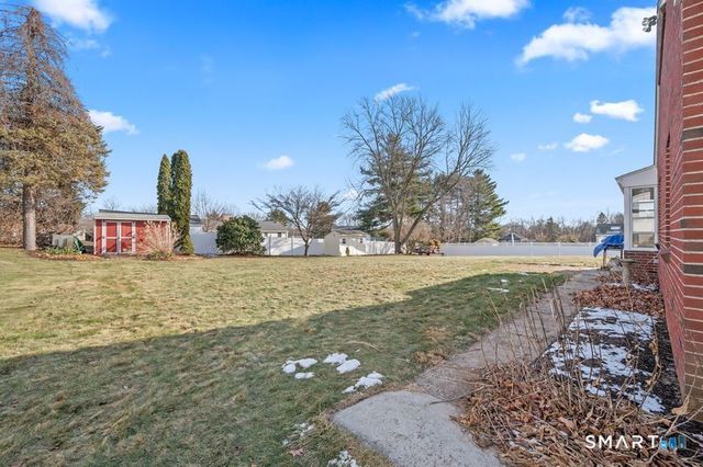 43 Robin Road, Farmington, CT 06032