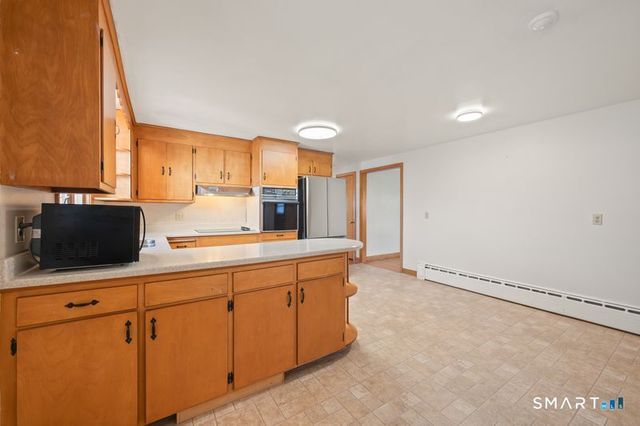 43 Robin Road, Farmington, CT 06032