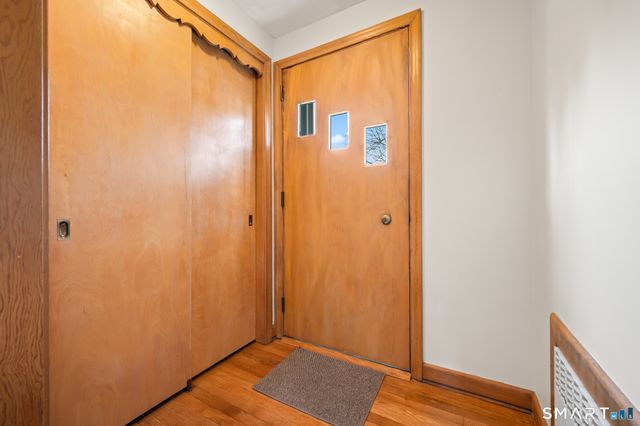 43 Robin Road, Farmington, CT 06032