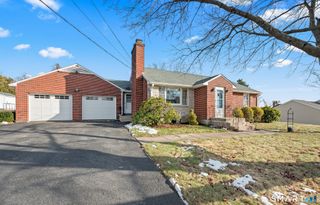 43 Robin Road, Farmington, CT 06032