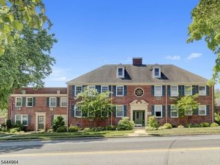 176 Millburn Ave C004, Millburn Twp., NJ 07041