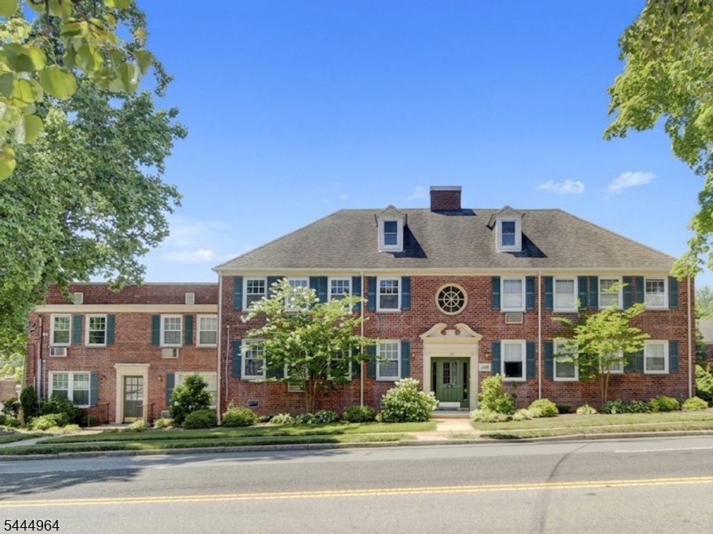 176 Millburn Ave C004, Millburn Twp., NJ 07041